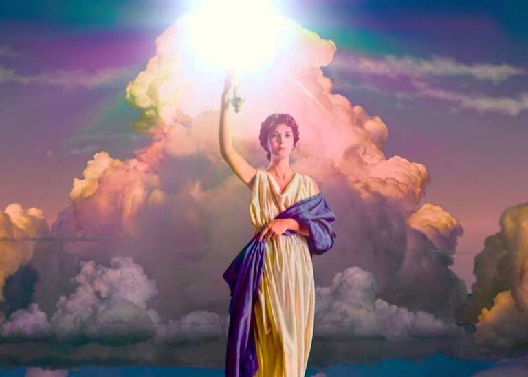A famosa "dama da tocha", a familiar figura que abre todos os filmes da Columbia Pictures desde 1922.