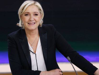 Marine Le Pen nesta segunda-feira, antes da entrevista na TV France 2.