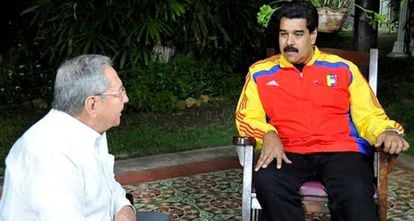 Raúl Castro e Maduro em uma fotografia divulgada pelo Governo de Cuba