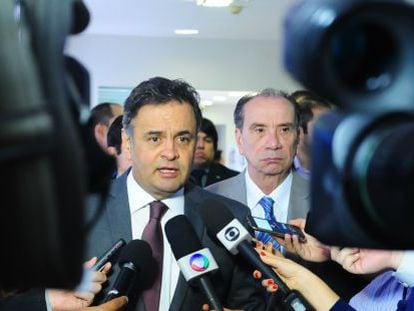 A&eacute;cio Neves e Aloysio Nunes em entrevista nesta ter&ccedil;a.