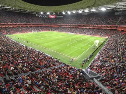 San Mamés, lotado para o jogo de futebol feminino entre Athletic e Atlético.