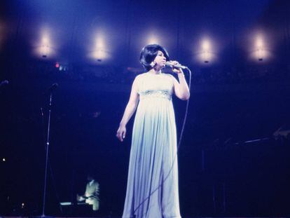 NEW YORK - JUNE 28: Singer Aretha Franklin performs during a concert at Madison Square Garden on June 28, 1968 in New York City, New York. (Photo by Walter Iooss Jr./Getty Images)