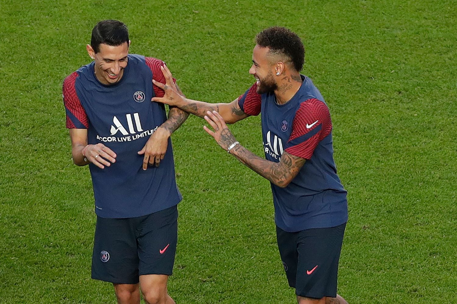 Neymar e Di María, antes da final da Champions.