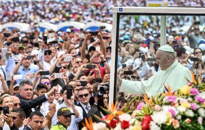O papa Francisco, neste sábado, em Medellín.