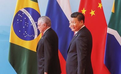 Michel Temer e Xi Jinping em reunião de chefes de Estado e de governo dos Brics em setembro de 2017.