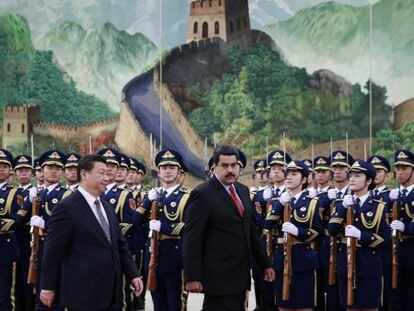 Nicolas Maduro com o seu homólogo chinês, Xi Jinping.