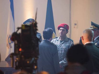 Andrés Videira, como Chávez, durante a filmagem de 'El Comandante'.