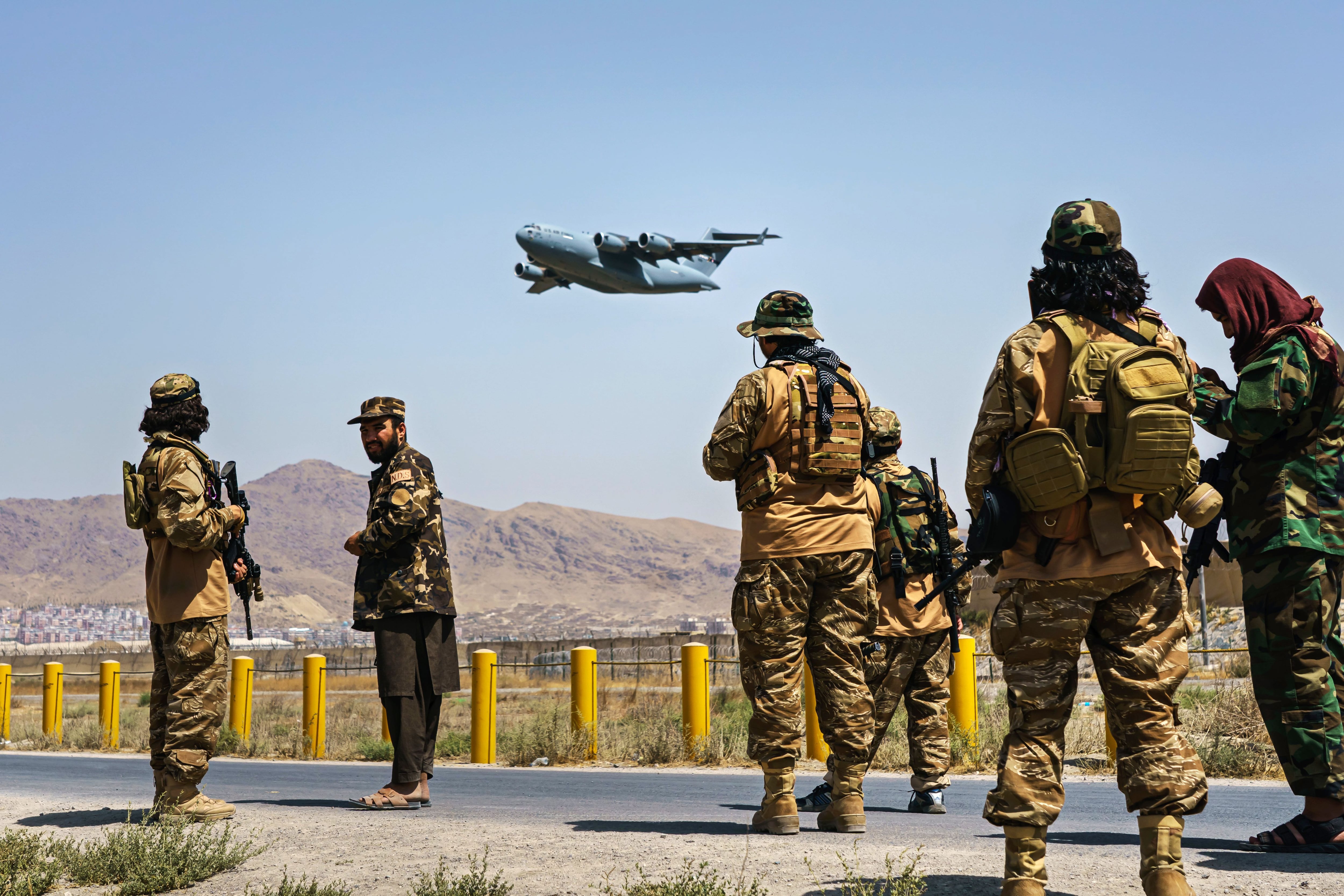 Combatentes talibãs, em 29 de agosto de 2021, em Cabul, Afeganistão. 