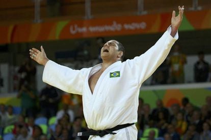 Rafael Silva vence e conquista segundo bronze olímpico de sua carreira.
