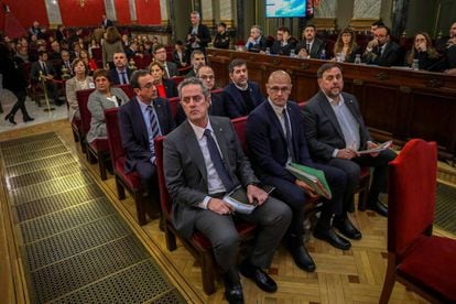 Os doze líderes independentistas catalães, no Tribunal Supremo durante o julgamento do 'procés'.