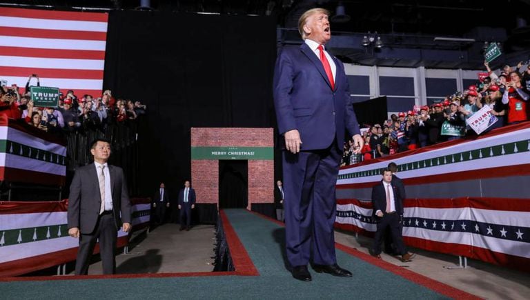 Trump em comício em Michigan.