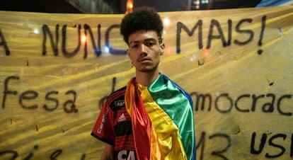 Thiago: ‘Bolsonaro é assumidamente homofóbico e racista e eu sou negro e gay’