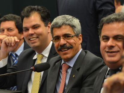 O relator Luiz Sérgio, que recebeu quase um milhão de reais das empresas