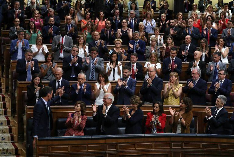 Pedro Sanchez durante a sessão de votação nesta quinta.