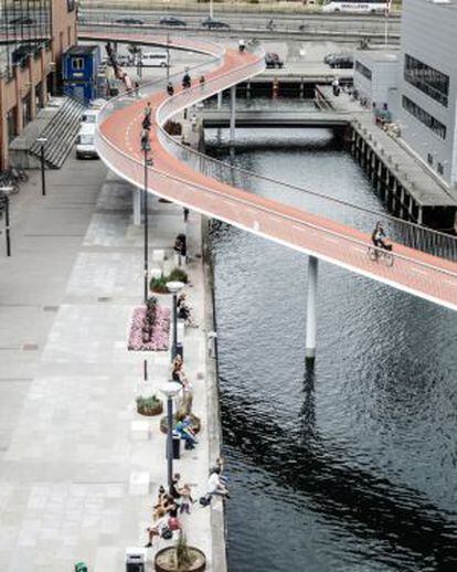 A ciclovia Cycle Snake, em Copenhague.