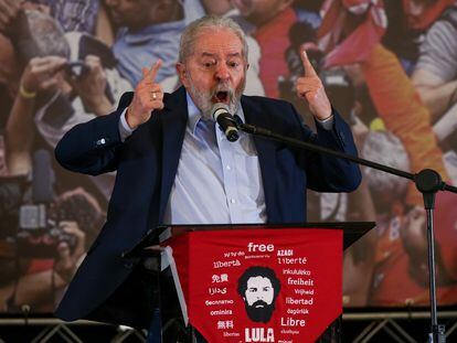 Lula discursa em São Bernardo do Campo nesta quarta-feira, dois dias após o ministro do STF Edson Fachin anular condenações que o levaram à prisão.