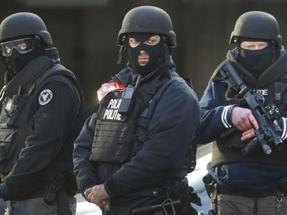 Operação policial em Bruxelas depois dos atentados do 22 de março.