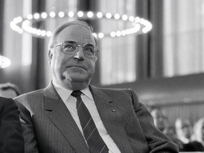 O chanceler Helmut Kohl, em 1991 em Bonn, então a capital.