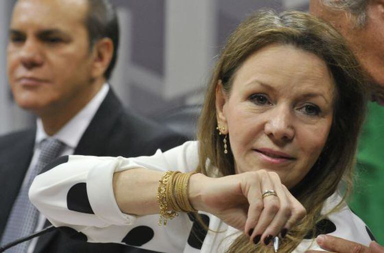 Ataídes Oliveira e Vanessa Grazziotin na CPI do CARF.