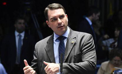 O senador Flávio Bolsonaro (PSL-RJ), em um pronunciamento no Senado em 26 de fevereiro.