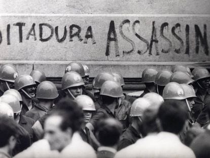 Manifestación en Rio de Janeiro en 1968 contra la dictadura militar