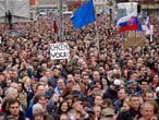 Manifestação no domingo passado em Bratislava para exigir a demissão do chefe da polícia eslovaca depois do assassinato de Jan Kuciak e da sua noiva