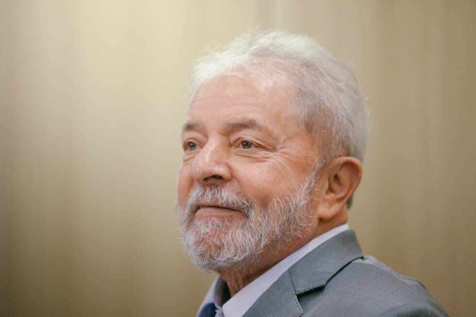O ex-presidente Lula, durante a entrevista desta sexta-feira, na superintendência da PF em Curitiba.