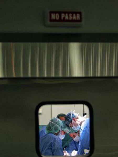Transplante de hígado, na semana passada, no Hospital Puerta de Hierro de Majadahonda, Madrid.