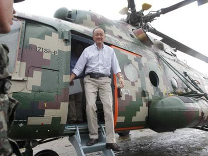 Jim Yong Kim, ao aterrissar em Oxapampa (Peru).