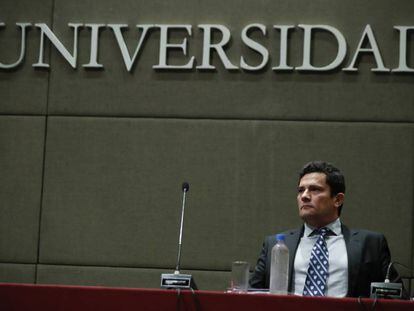 O juiz Sergio Moro na sua palestra na Universidade Católica Argentina.