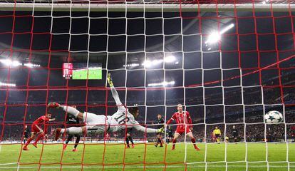 O primeiro gol de Tolisso na Allianz Arena.