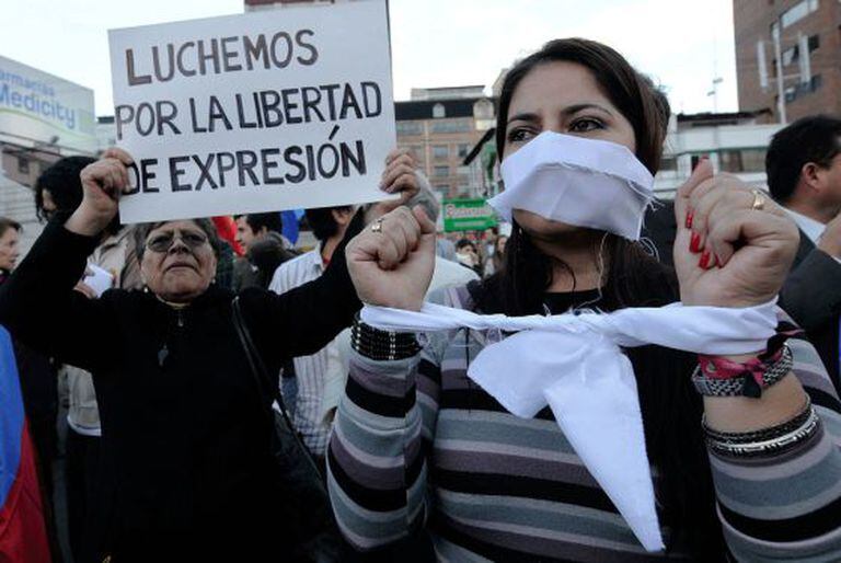 Manifestação pela liberdade de expressão em Quito em 2011.