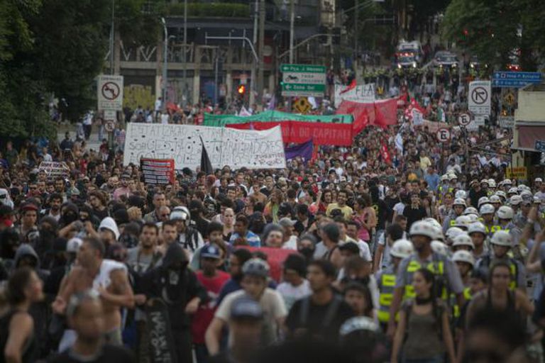 Protesto em São Paulo, no dia do seu aniversário.