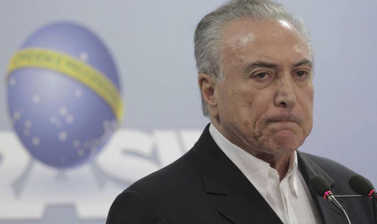Permanência de Temer no cargo força soluções dramáticas para a crise política.