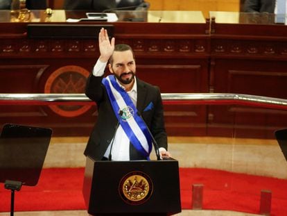 O presidente de El Salvador, Nayib Bukele, na noite de terça-feira na Assembleia.