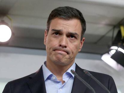 Pedro Sanchez depois da reunião do PSOE.