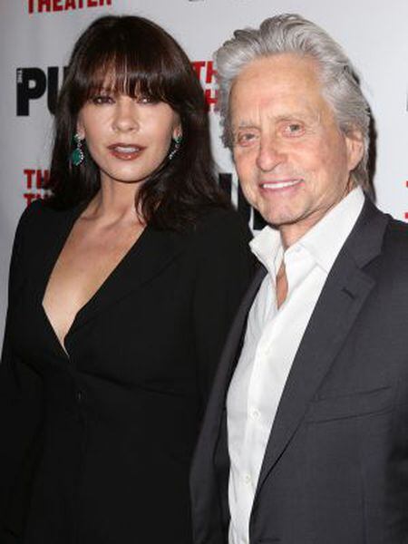 Zeta-Jones e Douglas, nesta terça.