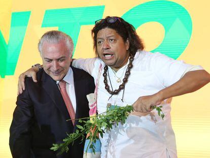 Temer e o pai de santo Uzêda.