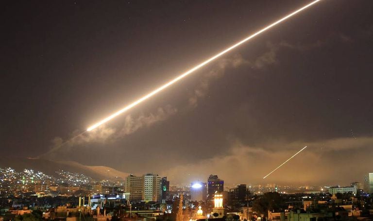 Defesas antiaéreas em Damsco.