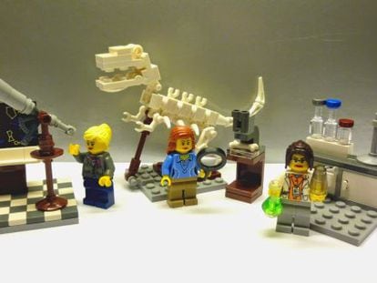 Os novos bonecos Lego retratam mulheres cientistas.