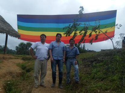 Figueroa, Villavicencio y Jiménez, na selva.