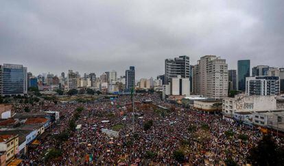 Manifestação do #EleNão no Largo da Batata, em São Paulo.