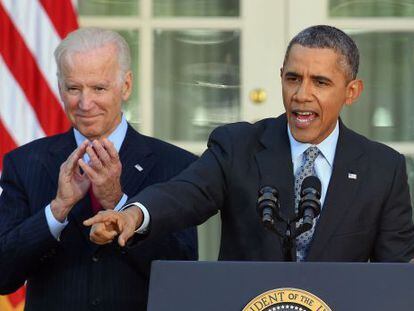Barack Obama e o vice-presidente Biden durante o discurso sobre os resultados da reforma sanitária.