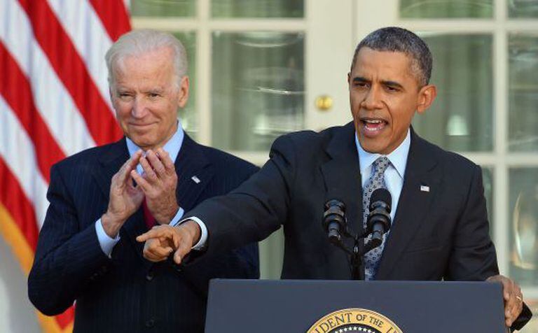 Barack Obama e o vice-presidente Biden durante o discurso sobre os resultados da reforma sanitária.