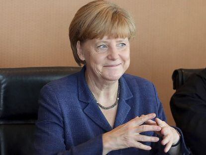 Merkel, durante a reunião do Conselho de Ministros de hoje.