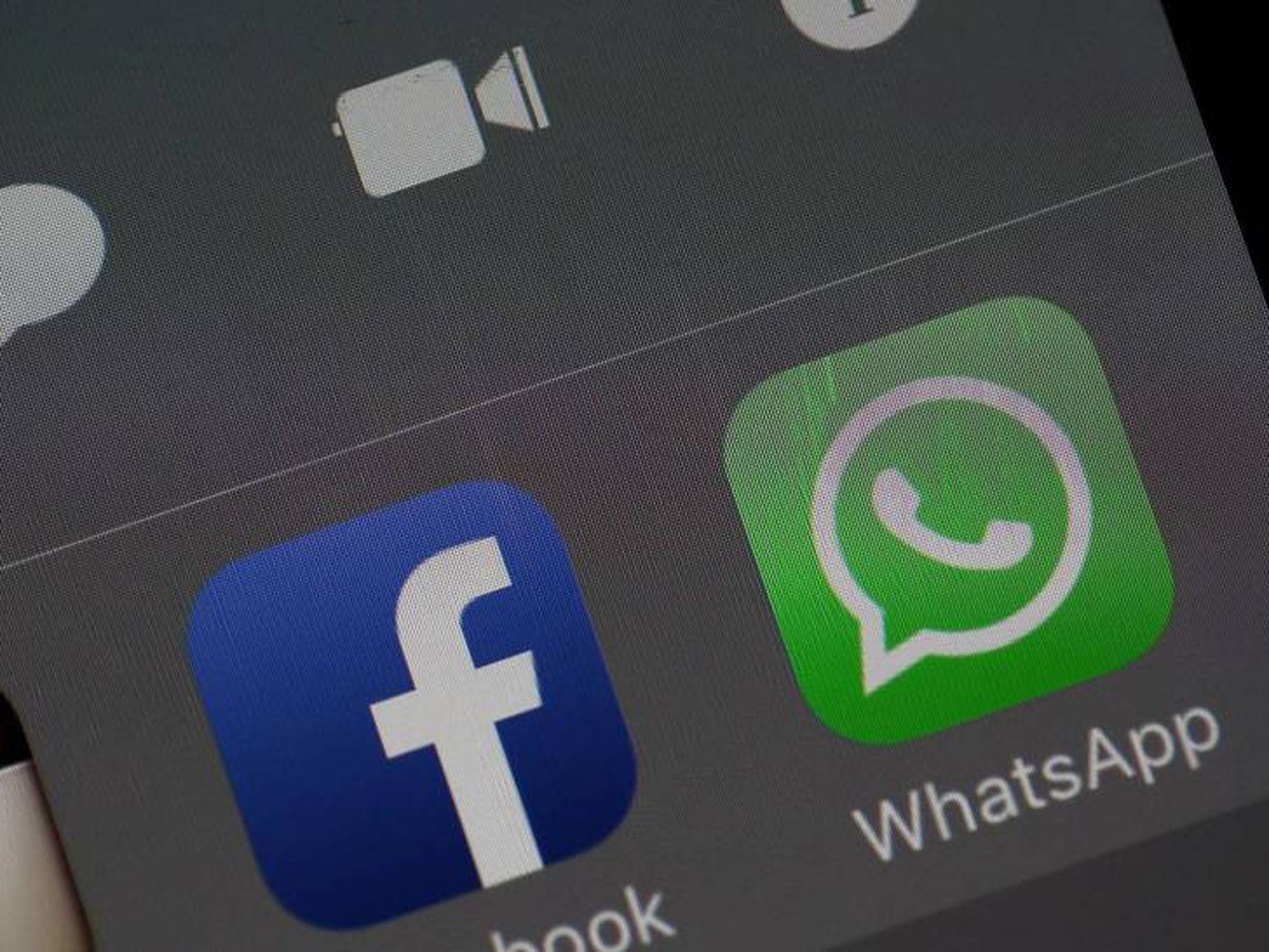 WhatsApp, uma arma eleitoral sem lei no Brasil