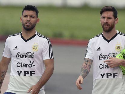Messi e Agüero são os principais nomes da seleção argentina, que precisa vencer a Croácia.