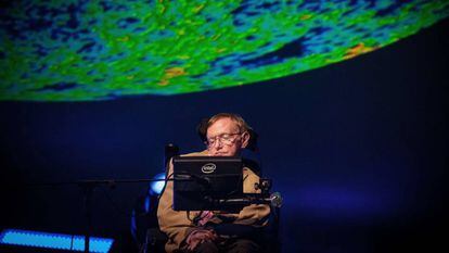 Hawking em Tenerife para participar do terceiro festival Starmus.