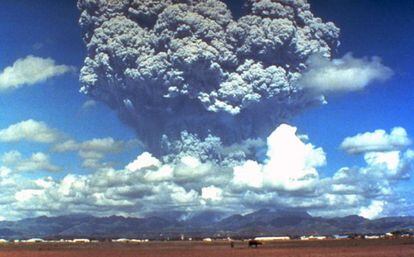 Erupção do vulcão filipino Pinatubo em 1991