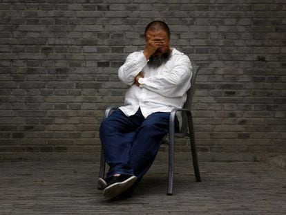 O dissidente Ai Weiwei em uma imagem de 2012.